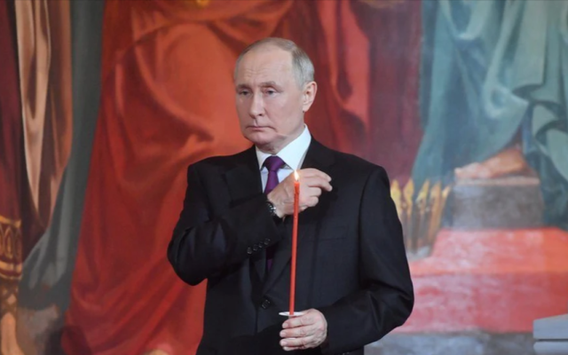 Путин присъства на пасхалното богослужение в московския храм „Христос Спасител”