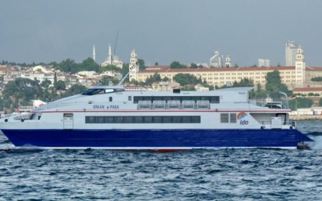 Туристите в очакване: морската връзка между Бургас и Истанбул е в ход