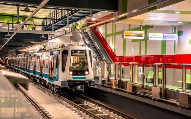 Метрото в София ще се движи по график