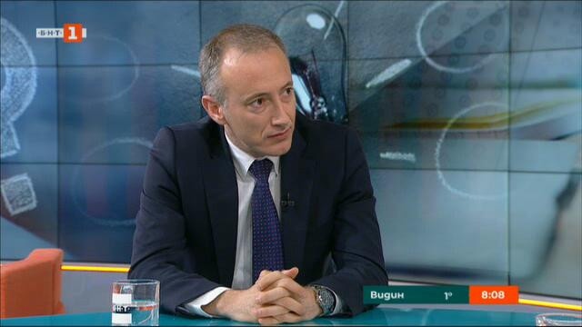 Министърът на образованието: Успех на зрелостниците, те са подготвени