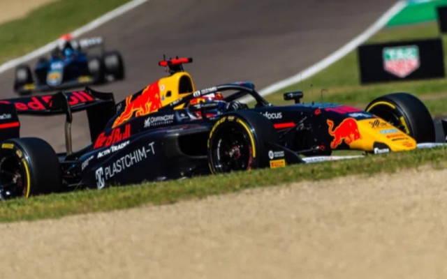 Никола Цолов с четвърти подиум за сезона, вече е втори в шампионата