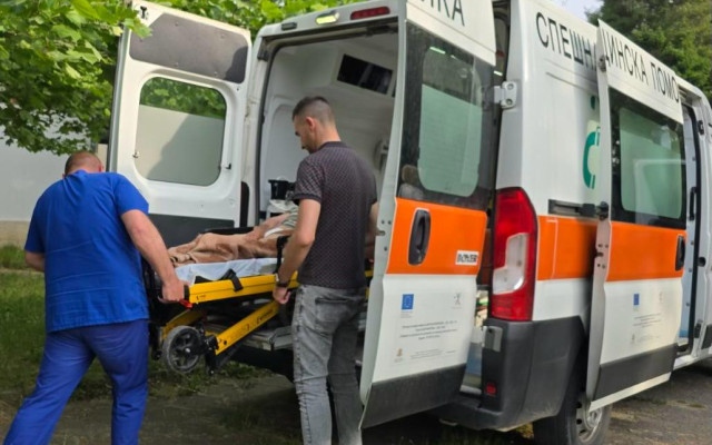 Още потресаващи разкрития за старческите "домове на ужасите":  Тежко болни открити в локви кръв (СНИМКИ 18+)