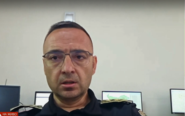 236 пожара са гасени само за денонощие у нас, хеликоптери и самолети от чужбина идват на помощ