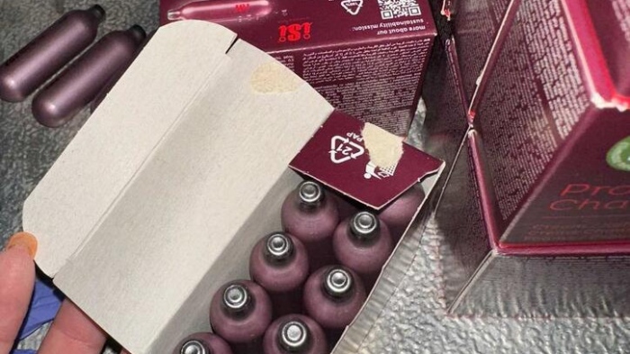 Министър Гуцанов и лекари с нова инициатива срещу употребата на вейпове и райски газ
