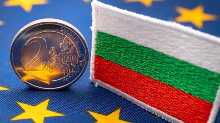 Последен ден преди двойното обозначение на цените в лева и евро да стане задължително