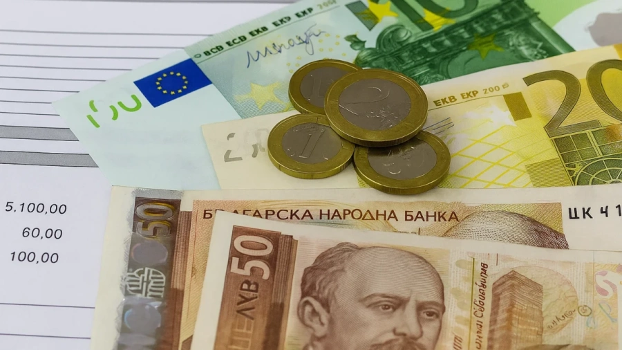 Изненада със заплатите. Враца гони София, Варна би Пловдив