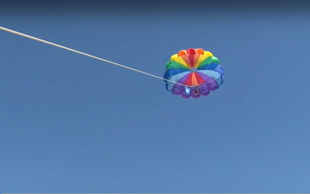 Версиите за трагедията с парасейлинг, при която дете загина, падайки в морето