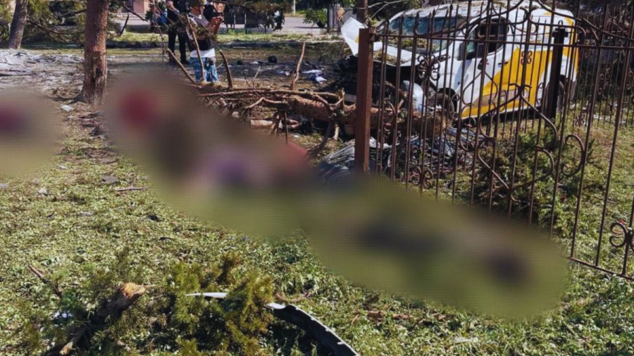 Клане в Донецк: 21 цивилни убити, докато получават пенсиите си