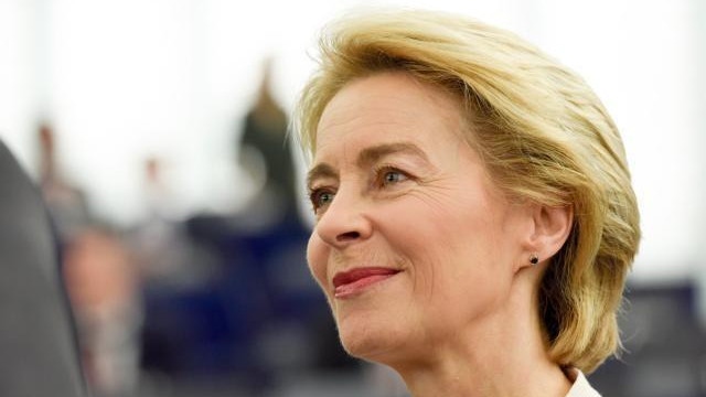 НА ЖИВО Урсула фон дер Лайен изнася реч за състоянието на Съюза пред Европарламента