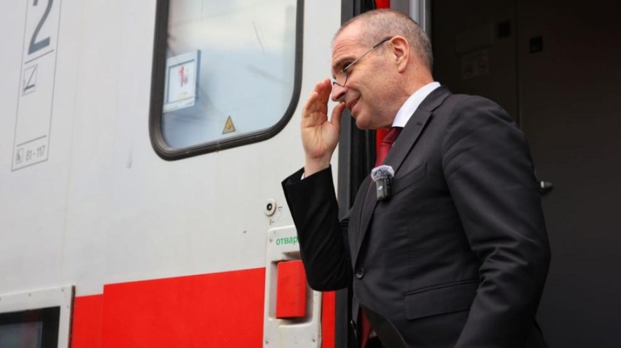 Транспортният министър: Еврото не е просто една банкнота, която ще сложим в портфейла си