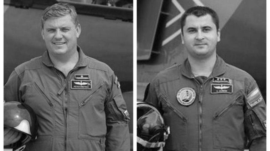 Във ВВС отдават почит на загиналите преди година пилоти