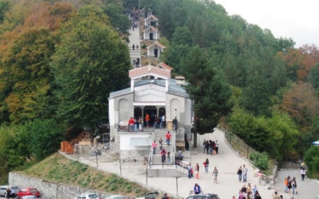 Хиляди християни се събират на Кръстова гора за Кръстовден