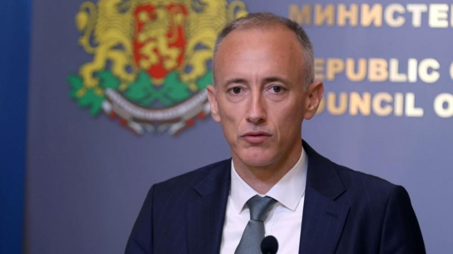 Министър Вълчев: Днес празнуваме знанието, отдаваме почит на учителите и се радваме на усмивките на децата