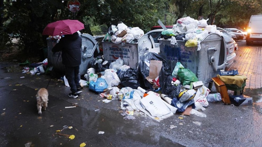 Министър Георгиев: Затворници ще помагат за почистването на боклука в София