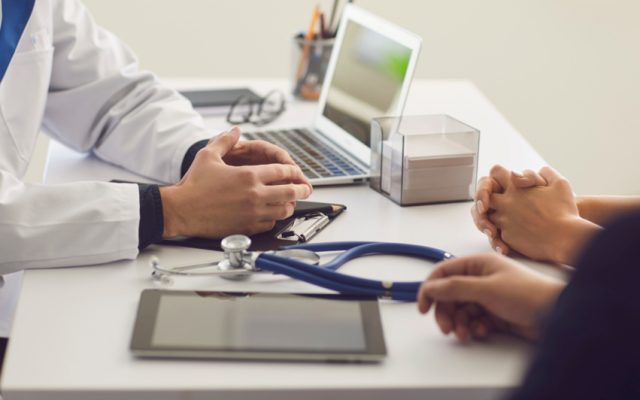 Таксата за лекар: От ноември -3,90, от 2026-а - по 6 лв., предлагат от НСОПЛ