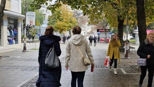 Над 636 хил. възрастни хора получават добавки към пенсиите си