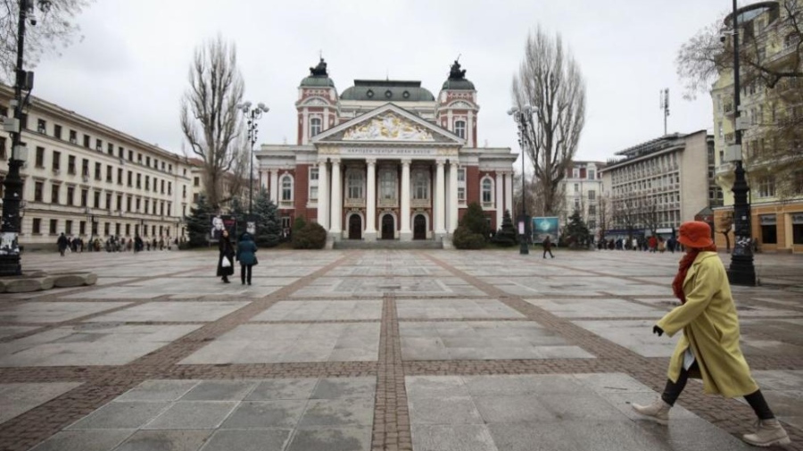 28 български представления с билети по 10 евро: Народният театър обяви януарската си програма