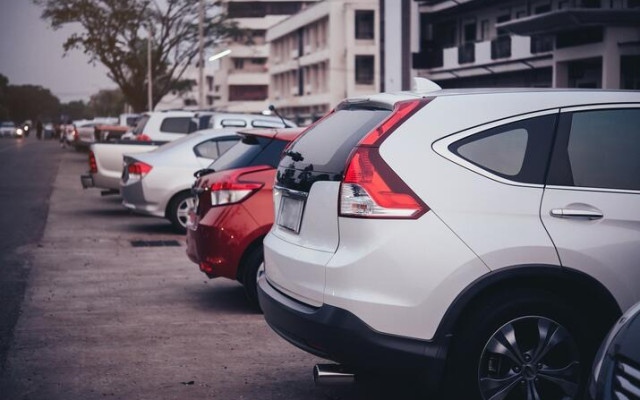 Возилата на народните избраници: Едва 102-ма имат общо 136 превозни средства