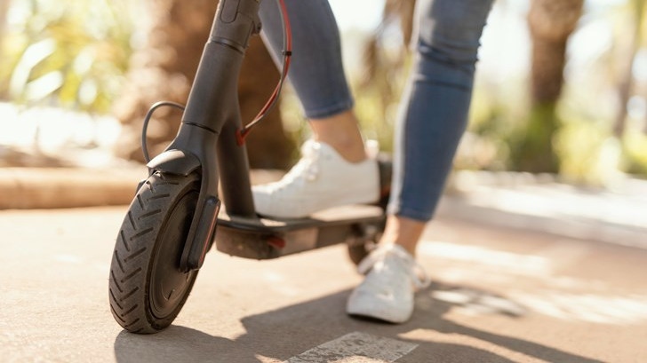 Предлагат онлайн регистрация за електрическите тротинетки