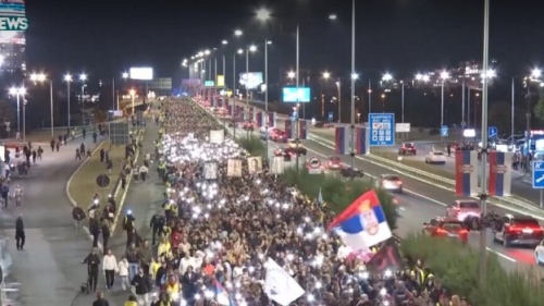 Година след трагедията в Нови Сад: Скръб, протести и обвинения в корупция