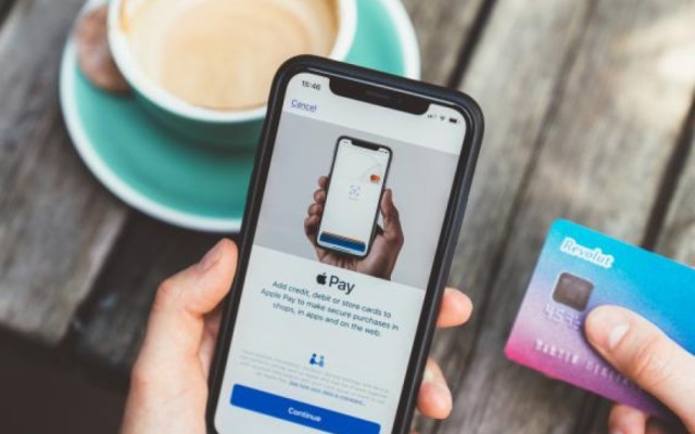 "Револют" спира да работи с левове от 17 декември