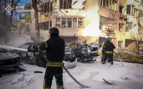 Дронове удариха Одеса, бг делегация е там