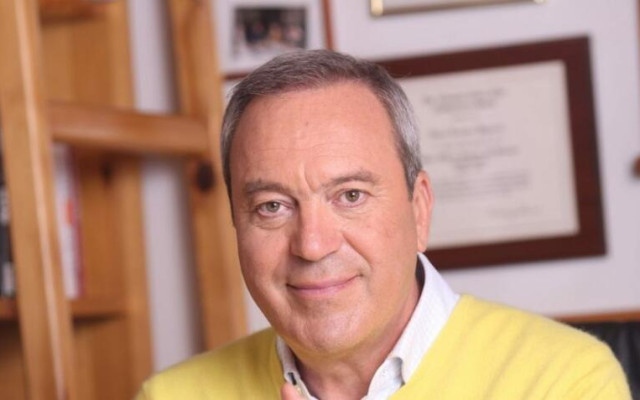 Виктор Папазов: Всички държави, влезли в еврозоната, затъват. Качихме се на "Титаник", който потъва