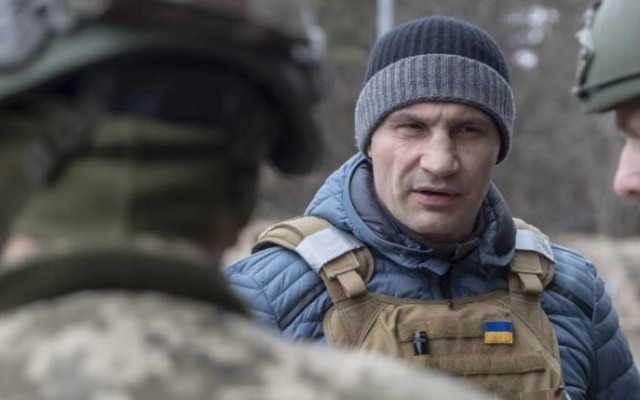 Кметът на Киев: Украйна с остър недостиг на войници, хиляди мъже бягат