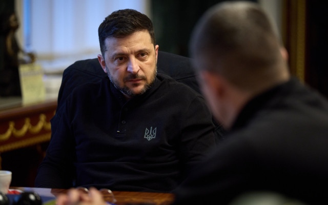 Дипломатически совалки за мир: Зеленски - в Дъблин, Уиткоф  - в Кремъл