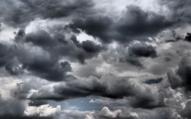 Облачно, от 6° до  11° в страната