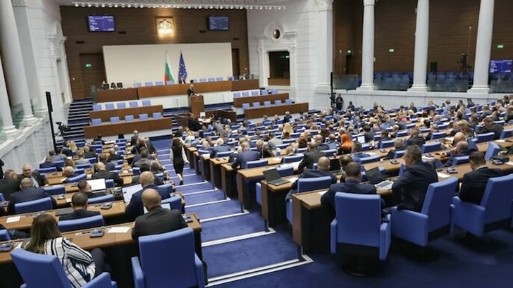 Синдикатите отправиха въпроси към депутатите за доходите през 2026 година