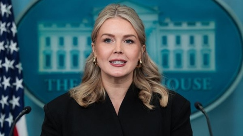 Говорителката на Белия дом: На президента Тръмп му писна и от Украйна, и от Русия