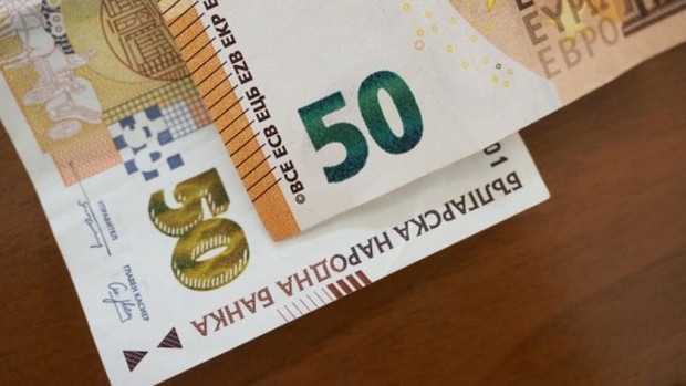 7 дни до еврото: 2000 лв. брутна заплата става 1022,59 евро