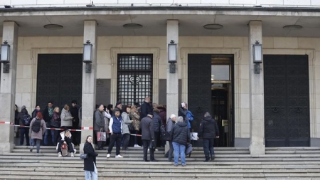 БНБ работи извънредно днес