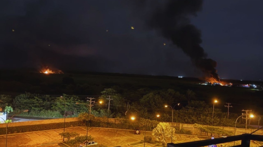 ИЗВЪНРЕДНО: САЩ нахлу във Венецуела! Експлозии разтърсиха Каракас, съобщава се за удари по военни цели