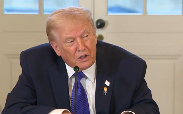 Тръмп: САЩ трябва да притежават Гренландия, за да възпират Русия и Китай