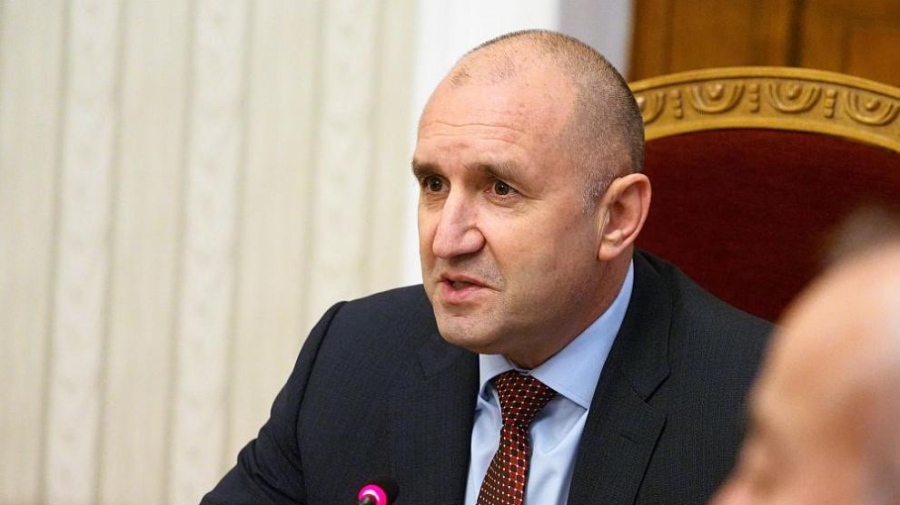 Какво следва след оставката на Румен Радев