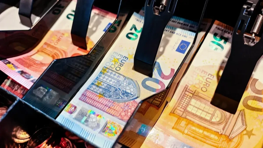 КЗП: Ако отидете с 200 евро да си вземете пакетче дъвки, търговецът може да ви откаже