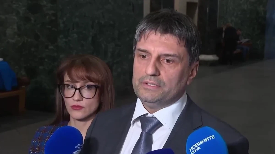 Трима мъже са обрали златарско ателие в София