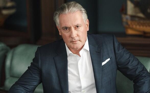 Кирил Домусчиев: Държавата наказва собствената си икономика с убийствени цени на тока