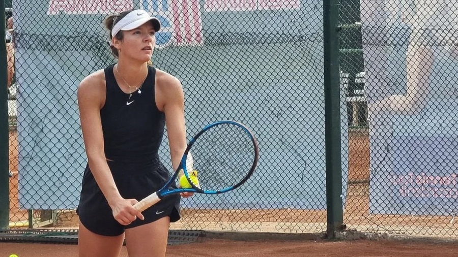 Български полуфинали на кортовете в САЩ