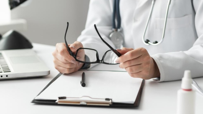 В кои случаи лекар може да издаде болничен за минал период