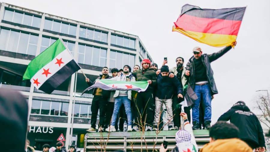 Германия насърчава сирийците да се връщат у дома