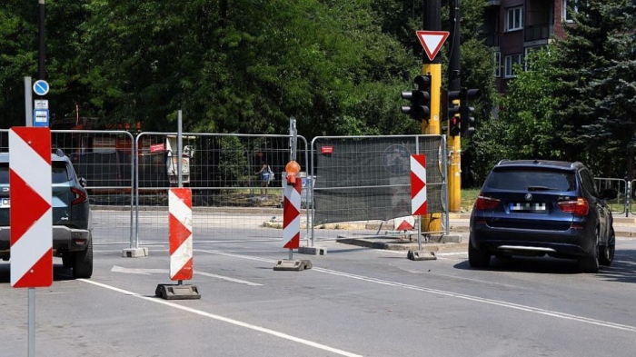 Главен булевард в Студентски град е „временно“ затворен от години
