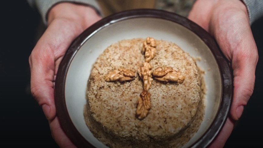 Месопустна задушница: Какво задължително се прави и се раздава?