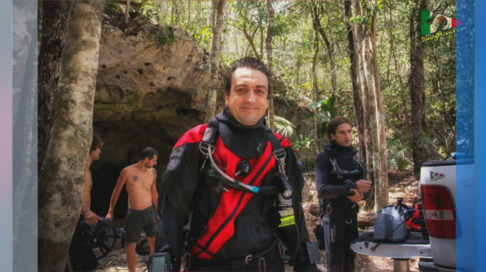 МВР влезе в къщата на Ивайло Калушев в село Българи