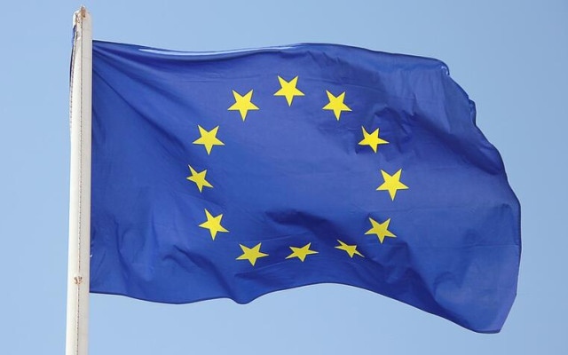 „Доживотна“ работа в ЕС за висшисти, заплата над 6000 евро