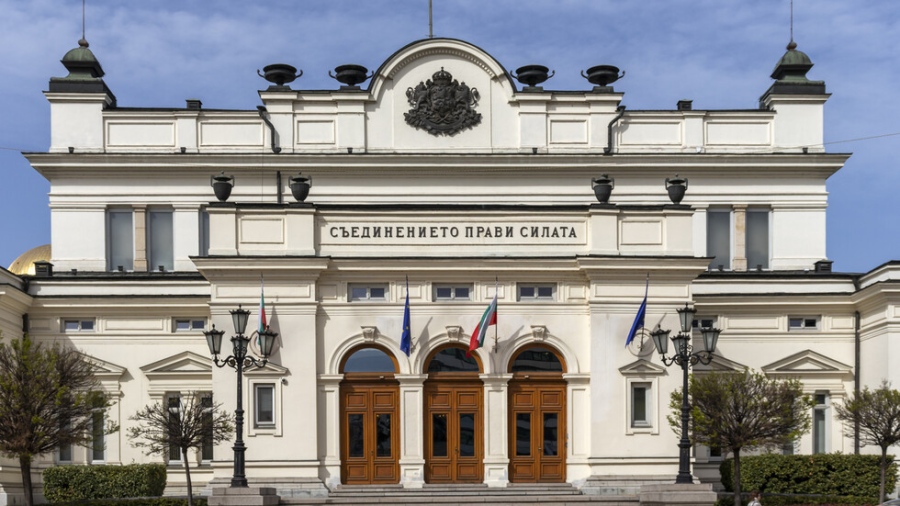 Старата сграда на НС ще бъде осветена в цветовете на украинското и българското знаме