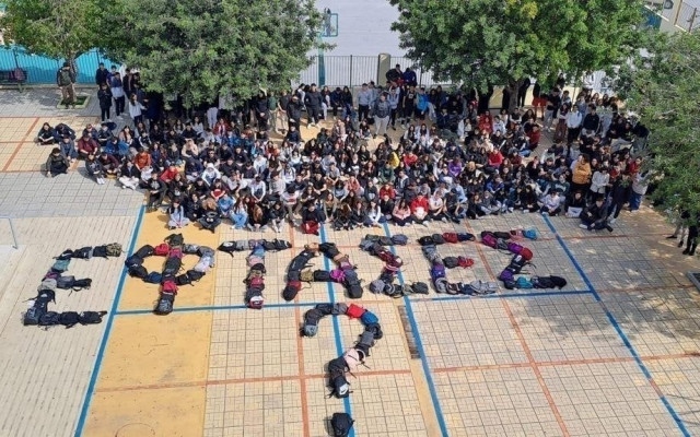 Гърция под блокада от масови стачки и протести