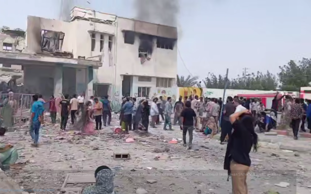Най-малко 57 ученички са загинали при израелска атака срещу училище в южен Иран